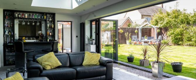 Orangeries vs Conservatories in 2021 - What is the difference between a conservatory and an orangery?