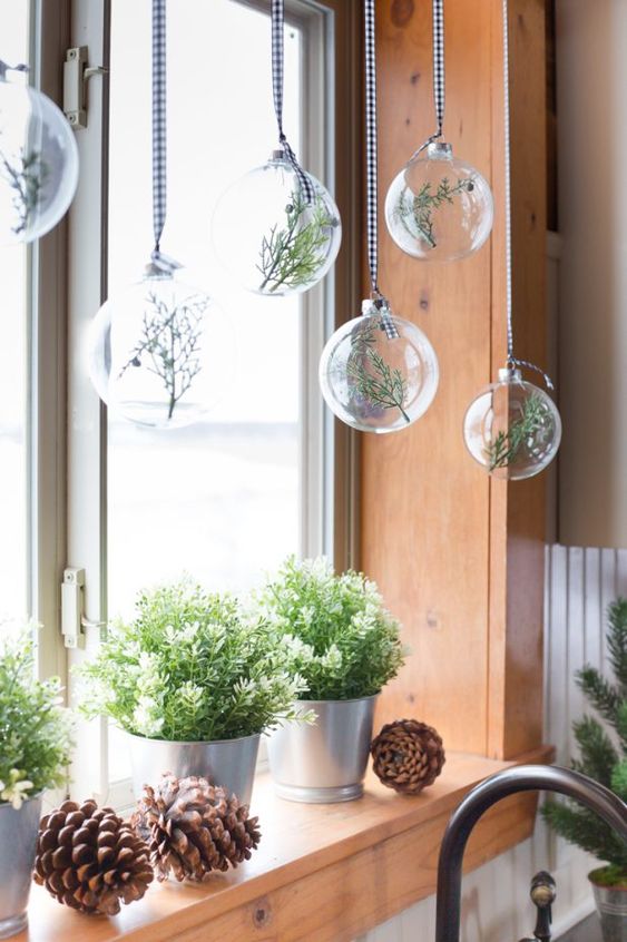 How to hang decorations on windows? 